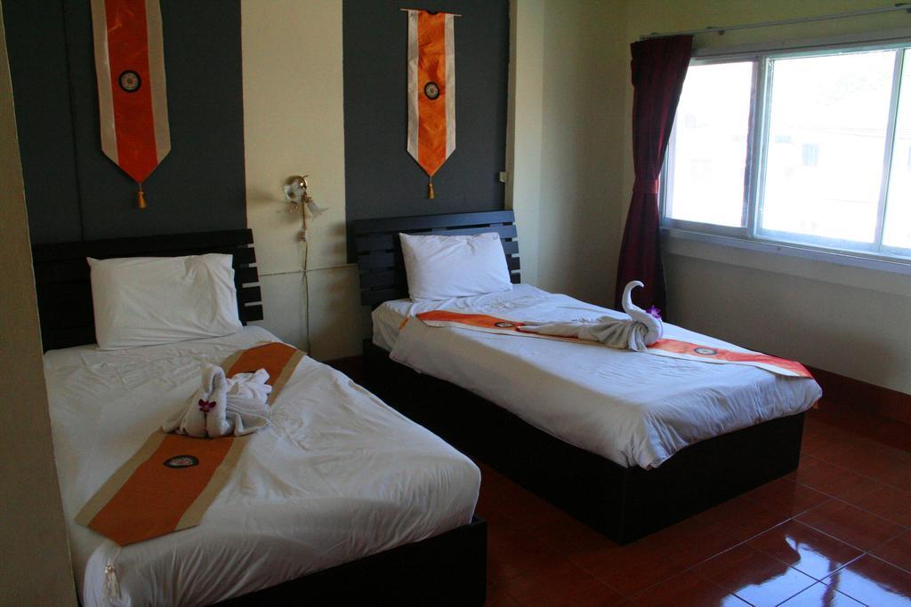 2Gether Guesthouse Karon Habitación foto