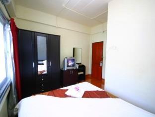2Gether Guesthouse Karon Exterior foto